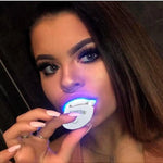Kit Blanqueamiento Dental LED — Sonrisa Más Blanca en Solo 20 Minutos desde Casa
