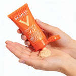 Protector solar y Base Dr. Davey - Dermoprotección que reconoce tu tono de piel